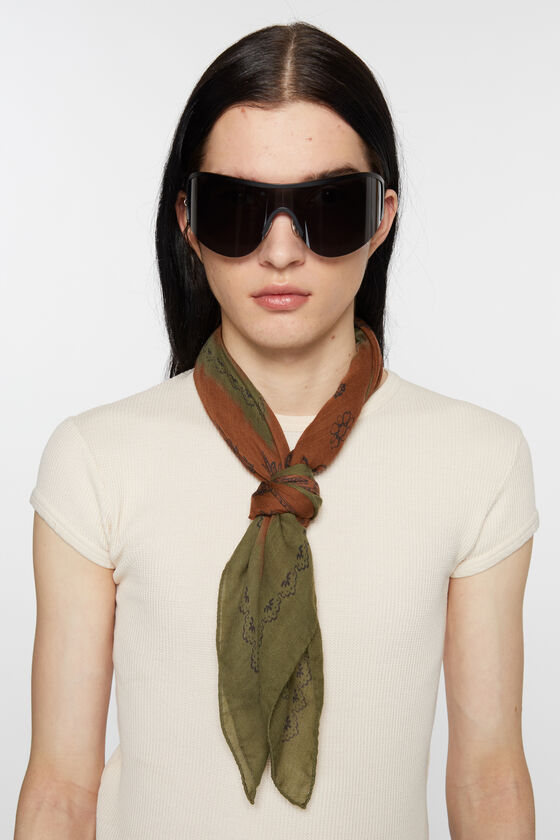 (image for) Pleasant Print light wool scarf